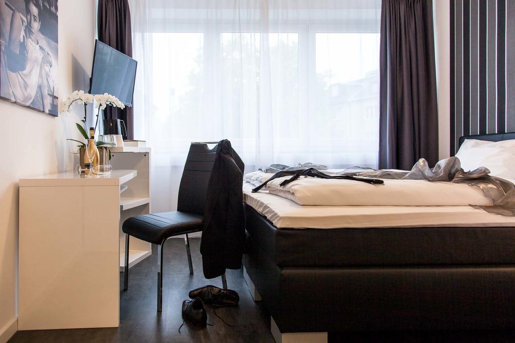 Hotel Stay Essen Bagian luar foto