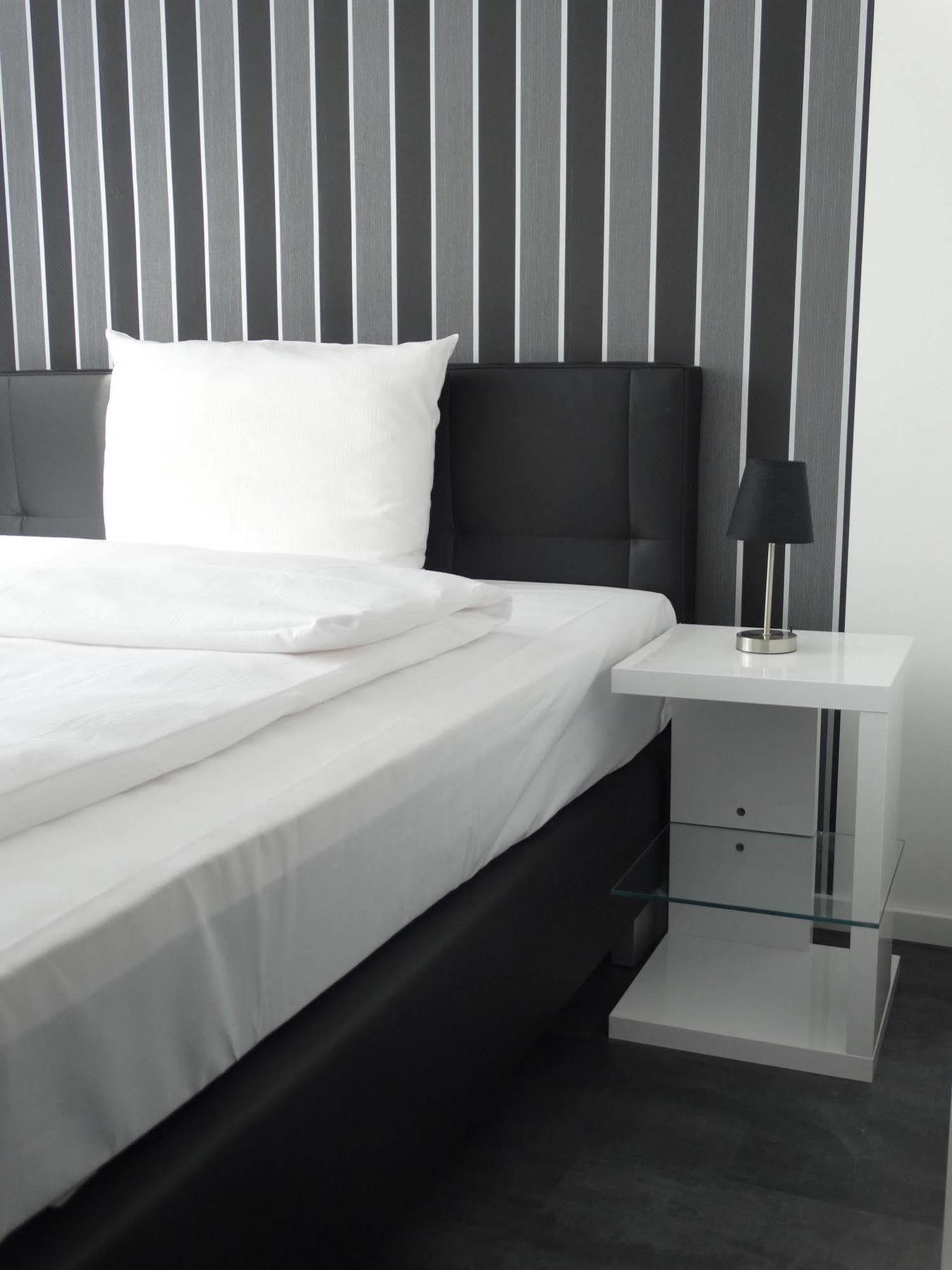 Hotel Stay Essen Bagian luar foto