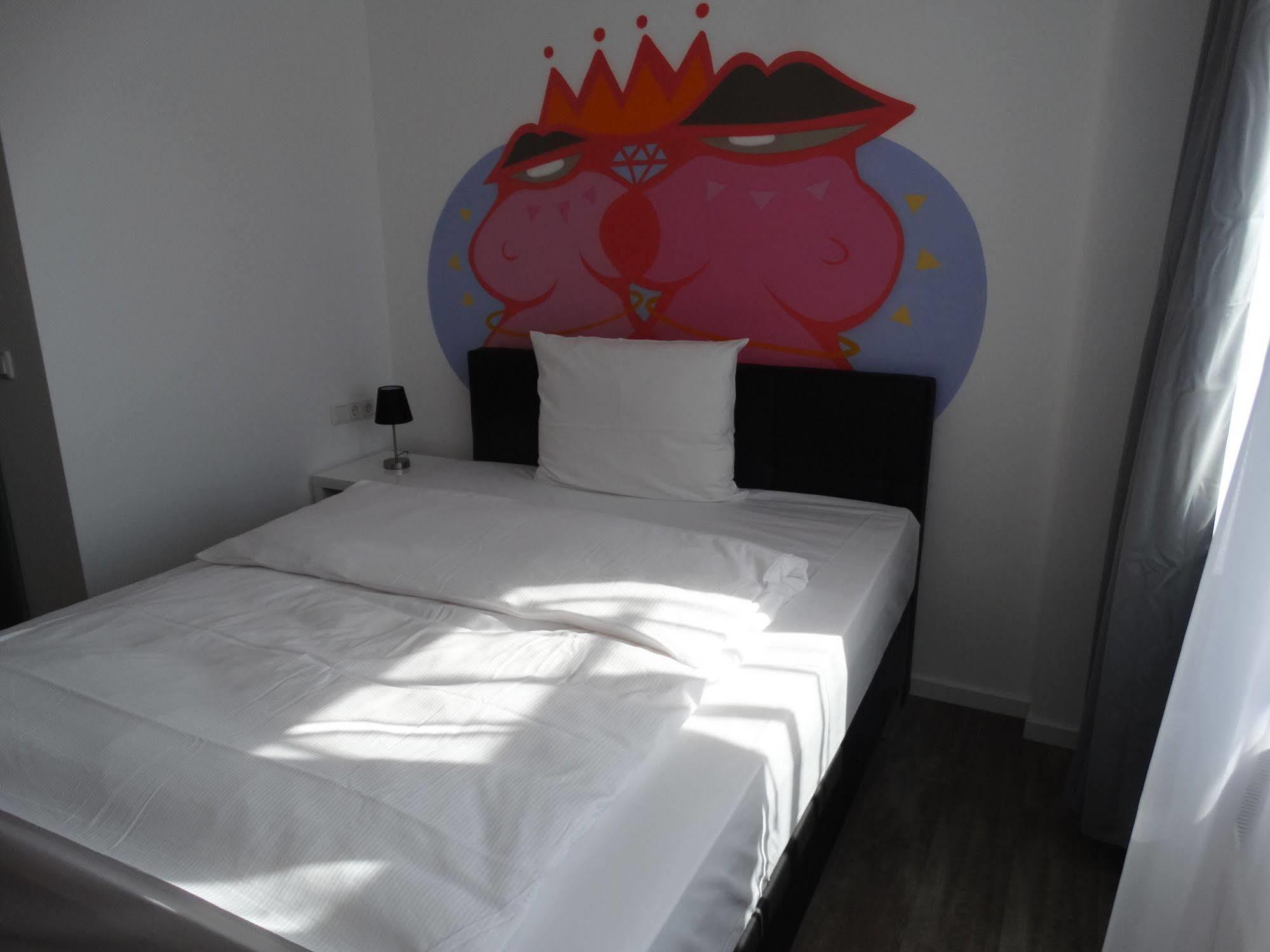 Hotel Stay Essen Bagian luar foto